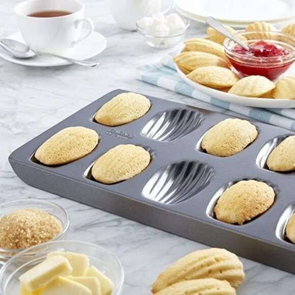 2/$25 Madeleine Pan 2x6 pieces By Chicago Metallic NEW - Picture 1 of 7